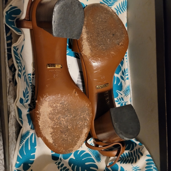 Gucci Heels - Picture 2 of 5